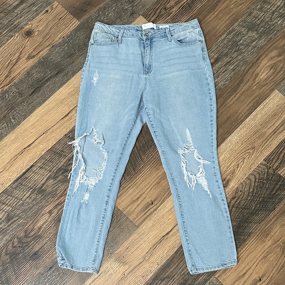Distressed Light Blue Women's Jeans